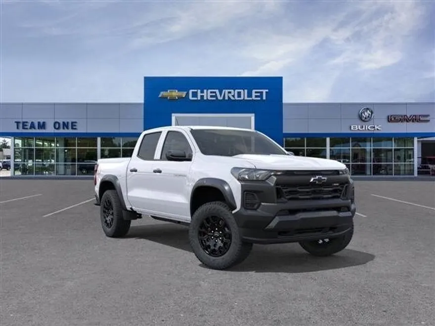 2026 Chevrolet Colorado Trail Boss photo 1