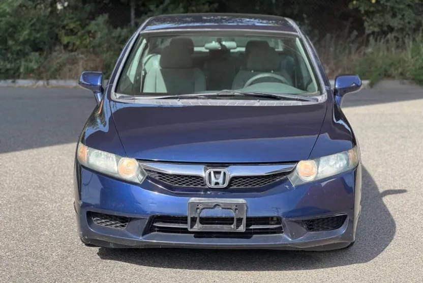 2011 Honda Civic LX photo 1