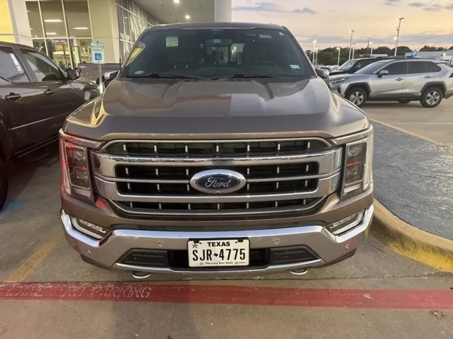 2022 Ford F-150 Lariat photo 1