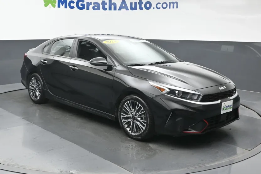 2024 Kia Forte GT-Line photo 1