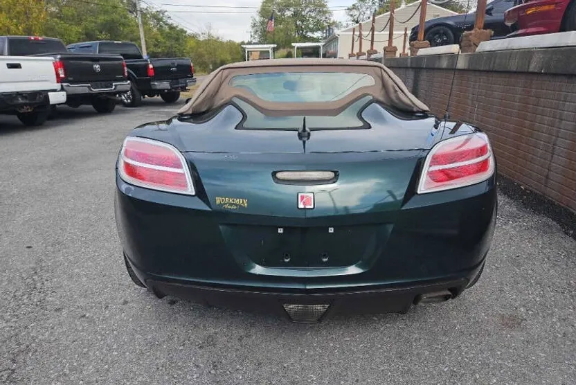 2007 Saturn Sky Convertible photo 1