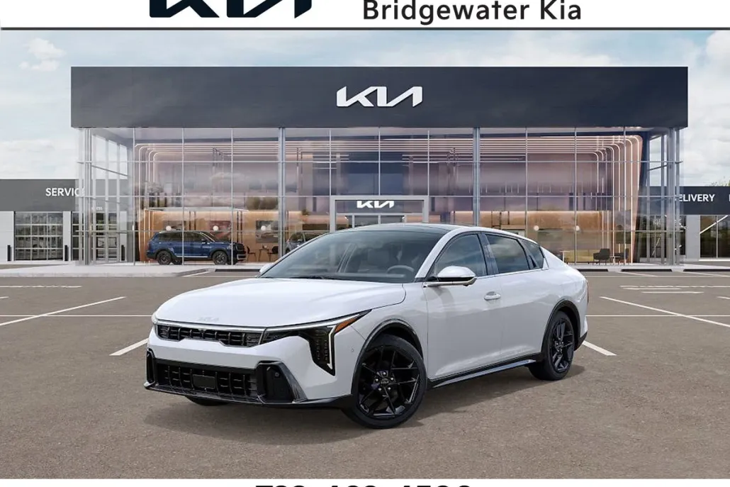 2025 Kia K4 GT-Line Turbo photo 1