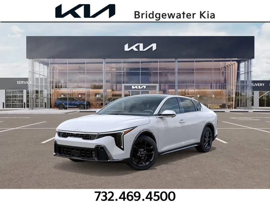 2025 Kia K4 GT-Line Turbo photo 1