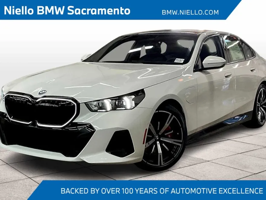 2026 Bmw 550e xDrive photo 1