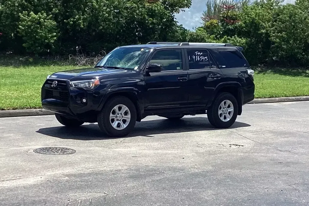 2024 Toyota 4Runner SR5 photo 1