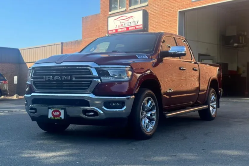 2019 Ram 1500 Laramie photo 1
