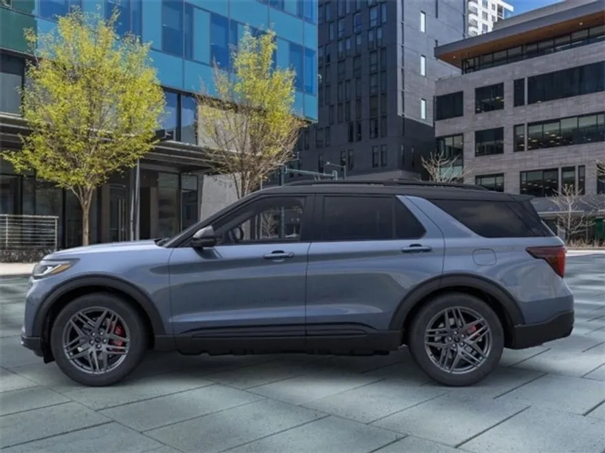 2025 Ford Explorer ST photo 1