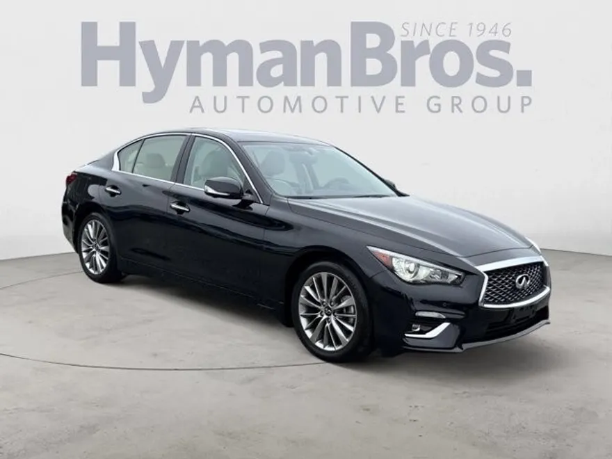 2023 Infiniti Q50 LUXE photo 1