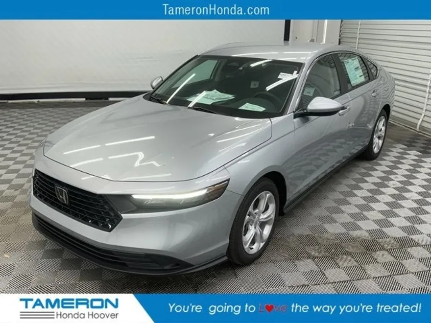 2025 Honda Accord LX photo 1