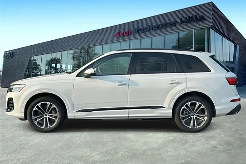 2025 Audi Q7 Premium Plus photo 1