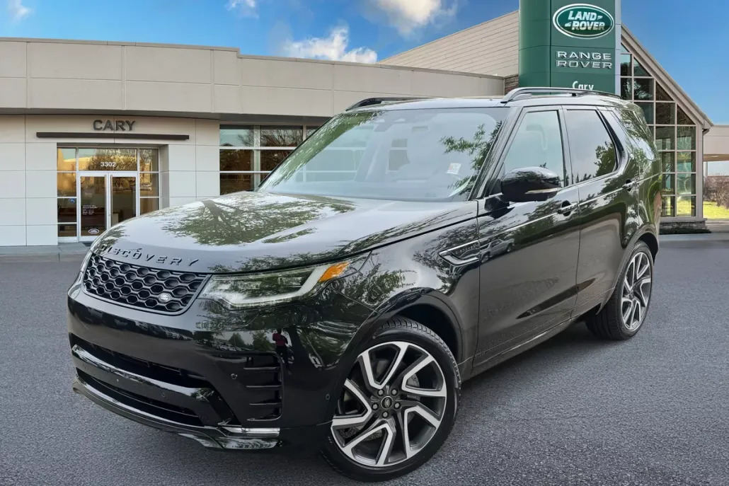 2025 Land Rover Discovery SE photo 1