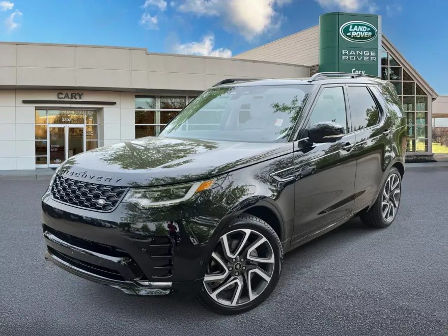 2025 Land Rover Discovery SE photo 1