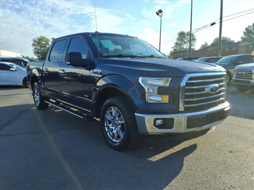 2016 Ford F-150 XLT photo 1