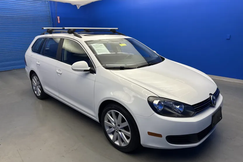 2014 Volkswagen Jetta SportWagen SE photo 1