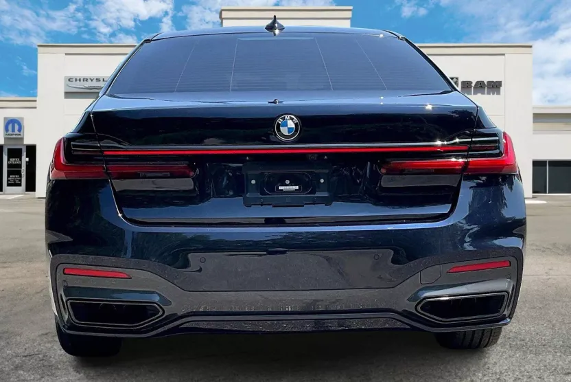 2022 Bmw 750i xDrive photo 1