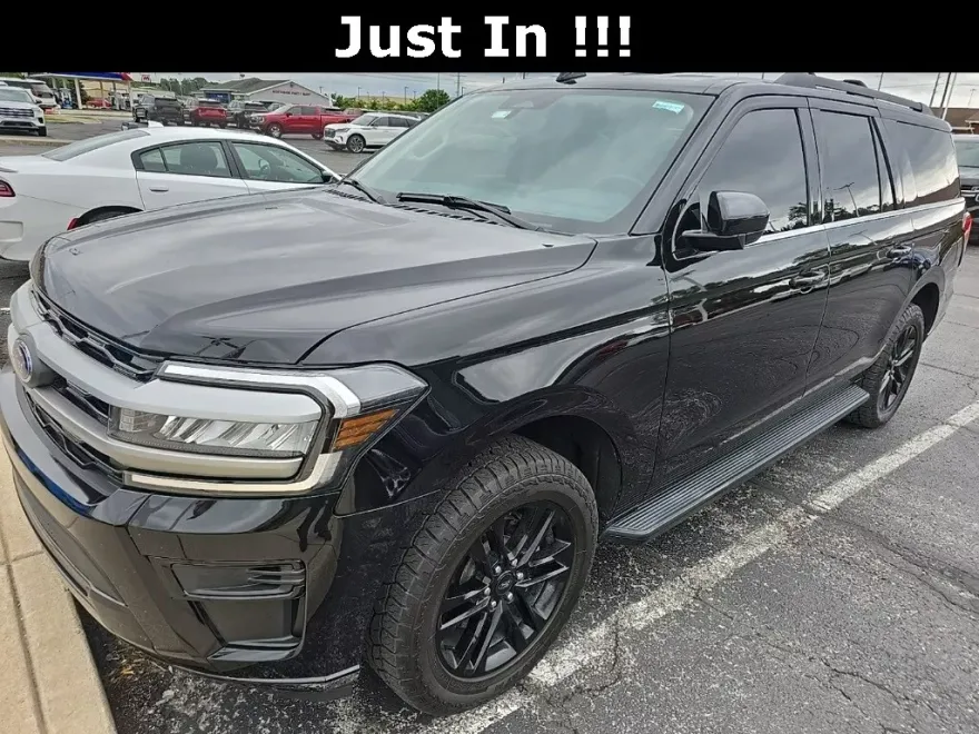 2024 Ford Expedition MAX XLT photo 1