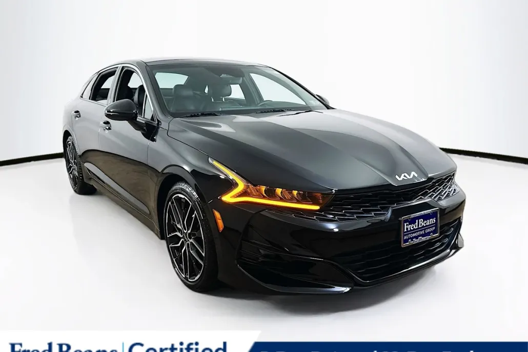 2024 Kia K5 GT photo 1