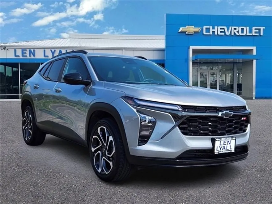 2024 Chevrolet Trax photo 1