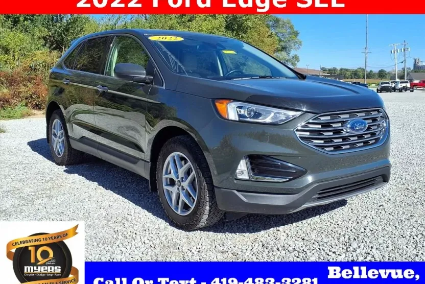2022 Ford Edge SEL photo 1