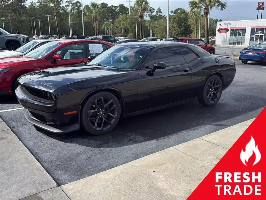 2020 Dodge Challenger R/T photo 1