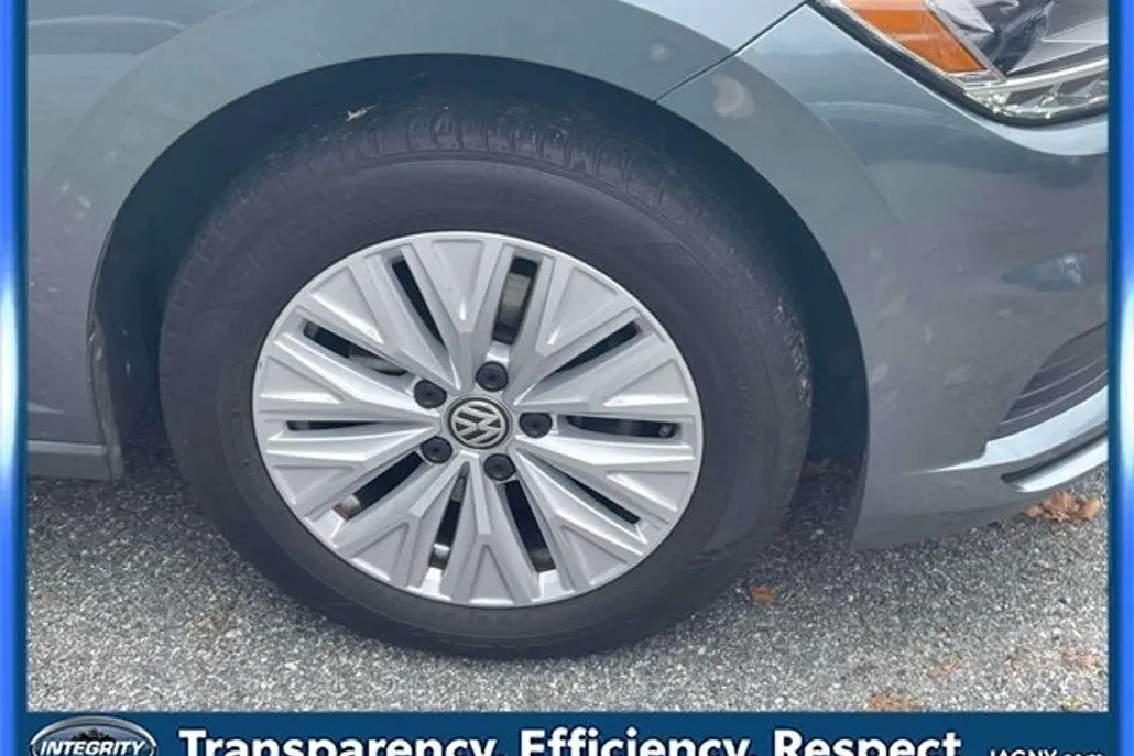 2019 Volkswagen Jetta 1.4T S photo 1
