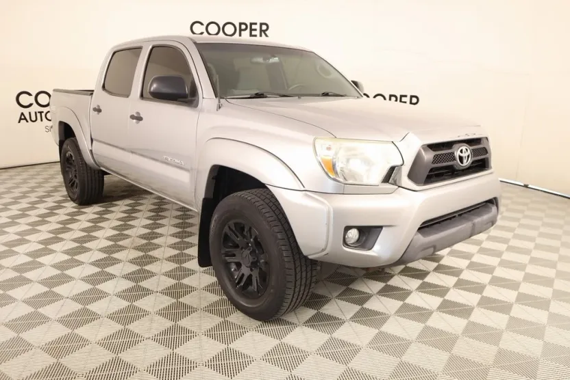 2015 Toyota Tacoma PreRunner V6 photo 1