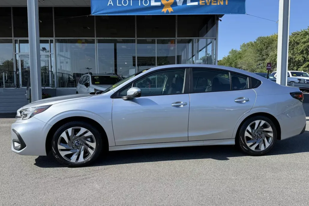 2025 Subaru Legacy Limited photo 1
