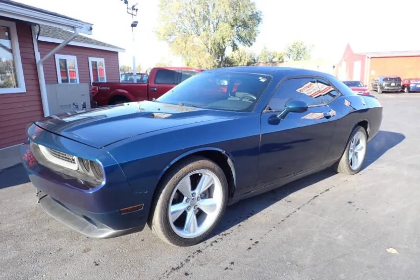 2014 Dodge Challenger R/T photo 1