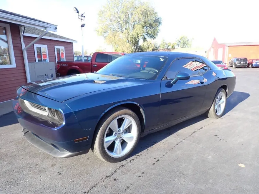2014 Dodge Challenger R/T photo 1