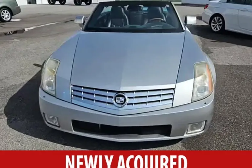 2007 Cadillac XLR Base photo 1