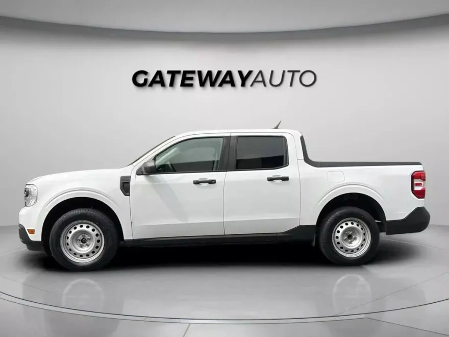 2022 Ford Maverick XL photo 1