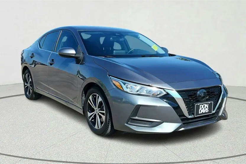2022 Nissan Sentra SV photo 1