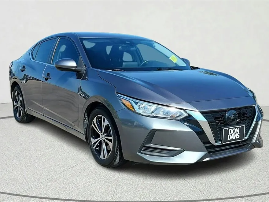 2022 Nissan Sentra SV photo 1