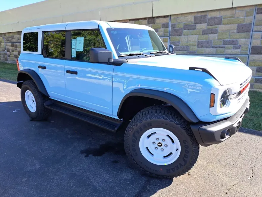 2025 Ford Bronco Heritage First Edition photo 1