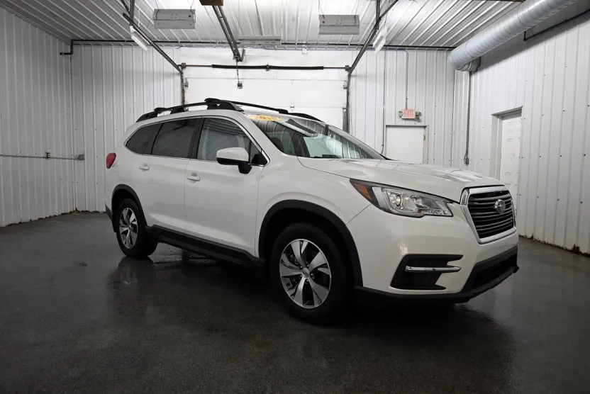 2019 Subaru Ascent Premium photo 1