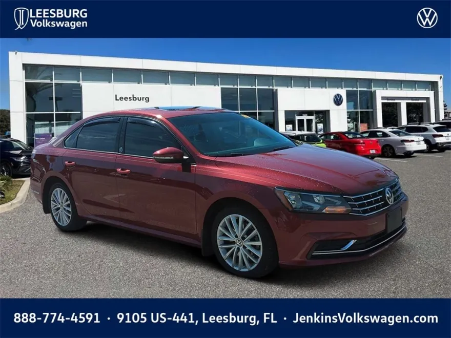 2019 Volkswagen Passat 2.0T Wolfsburg Edition photo 1