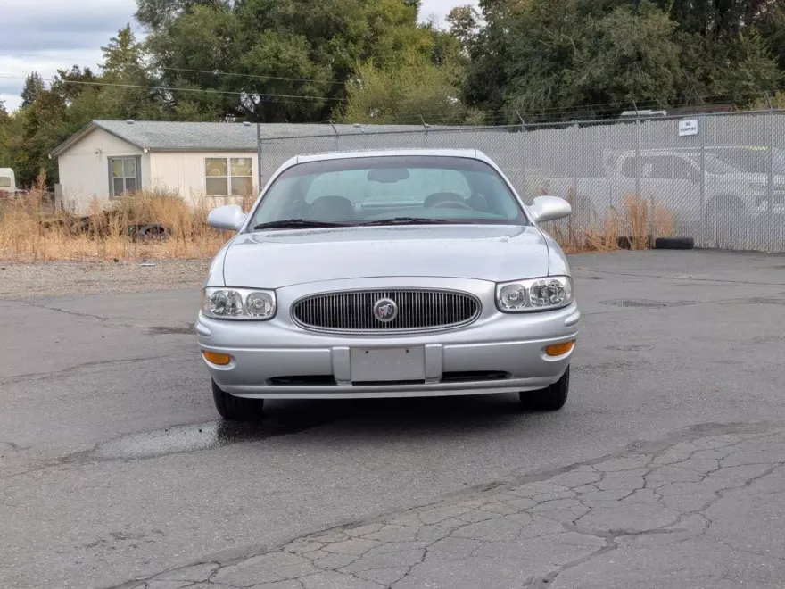2003 Buick LeSabre Custom photo 1