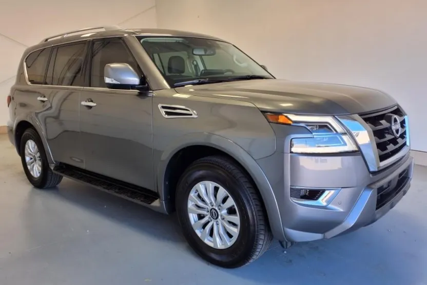 2024 Nissan Armada SV photo 1