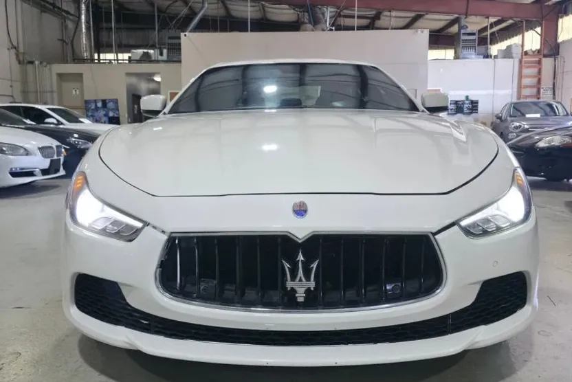 2016 Maserati Ghibli photo 1