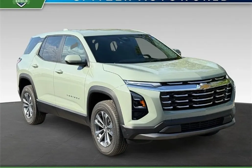 2026 Chevrolet Equinox LT photo 1