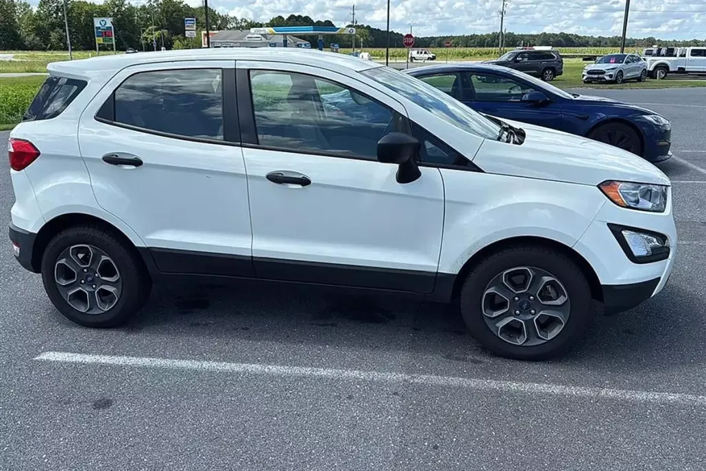 2019 Ford EcoSport S photo 1