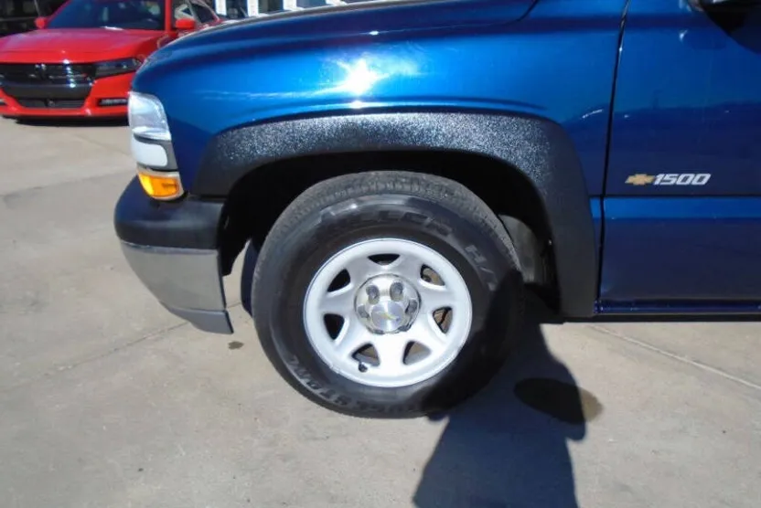 2002 Chevrolet Silverado 1500 Work Truck photo 1