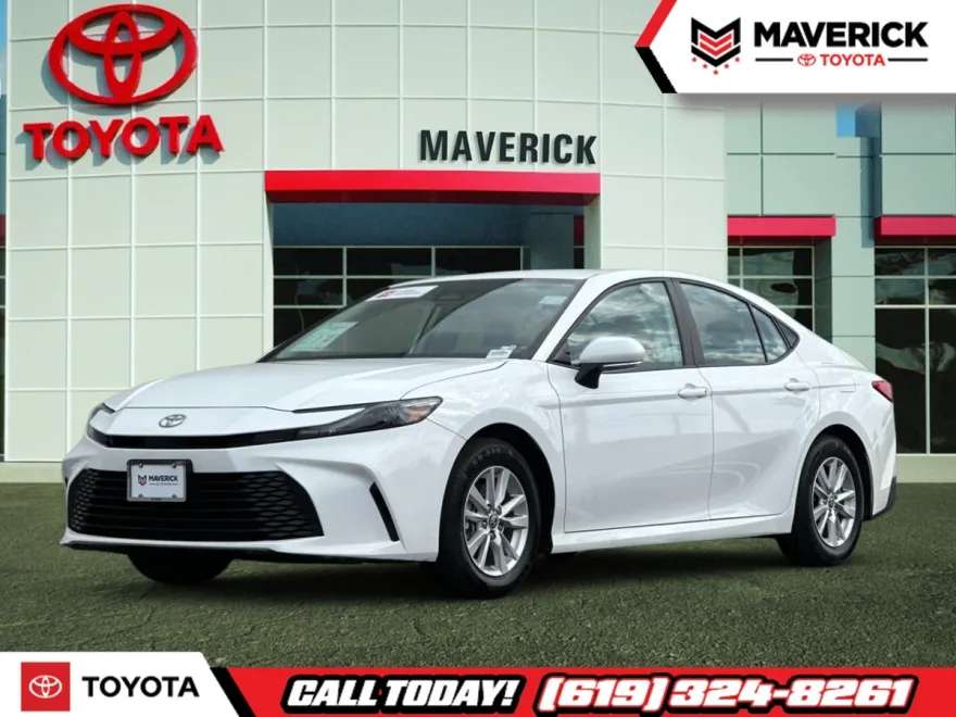 2025 Toyota Camry LE photo 1