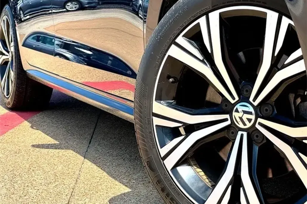 2022 Volkswagen Passat 2.0T SE photo 1