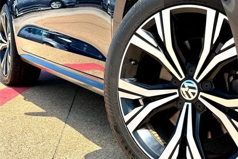 2022 Volkswagen Passat 2.0T SE photo 1