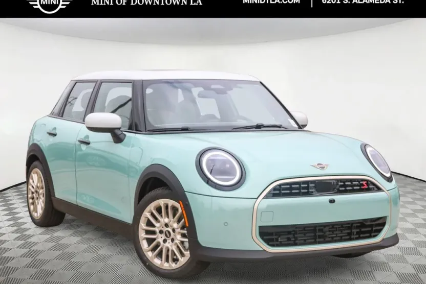 2026 Mini Cooper 4 Door Hardtop S Iconic photo 1