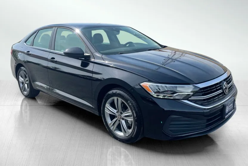 2024 Volkswagen Jetta SE photo 1