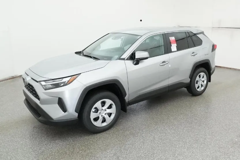 2025 Toyota RAV4 LE photo 1
