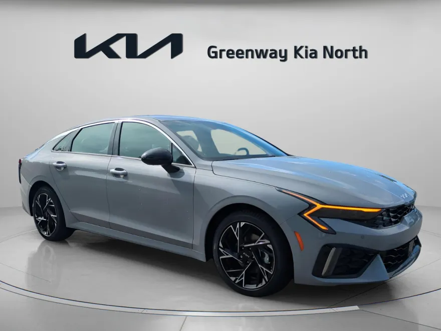 2026 Kia K5 GT-Line photo 1