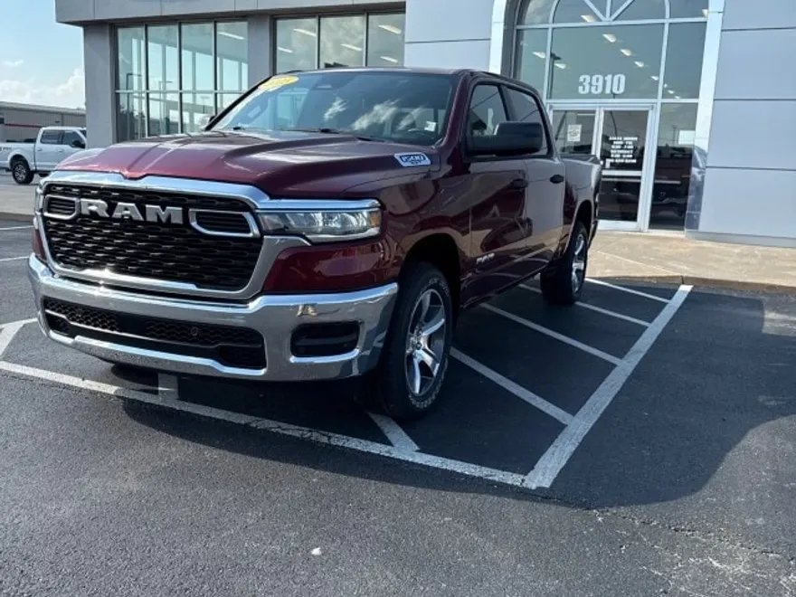 2025 Ram 1500 Tradesman photo 1